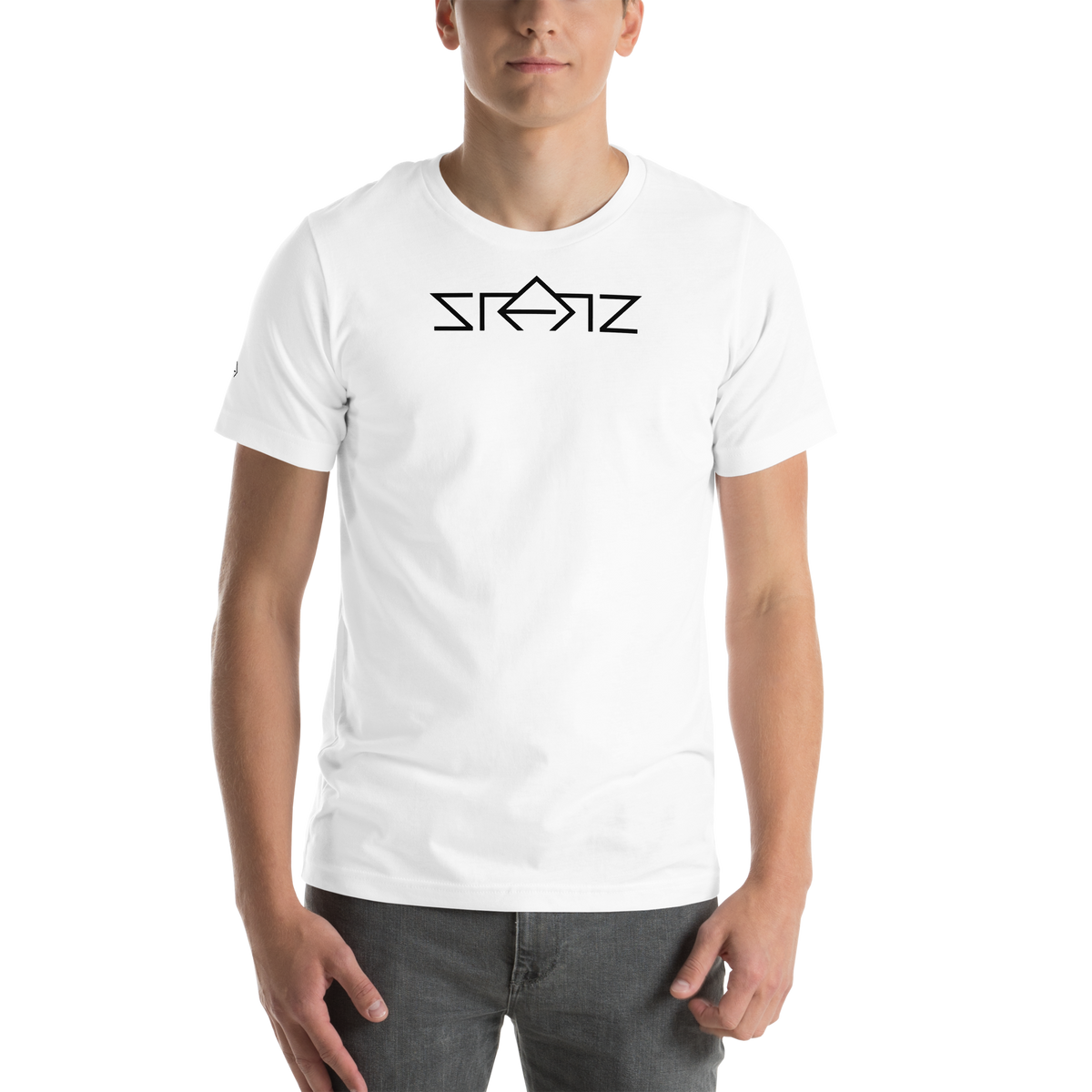 SRARZ Signature T-Shirt – Weiss – Herrenmodel – Vorderansicht